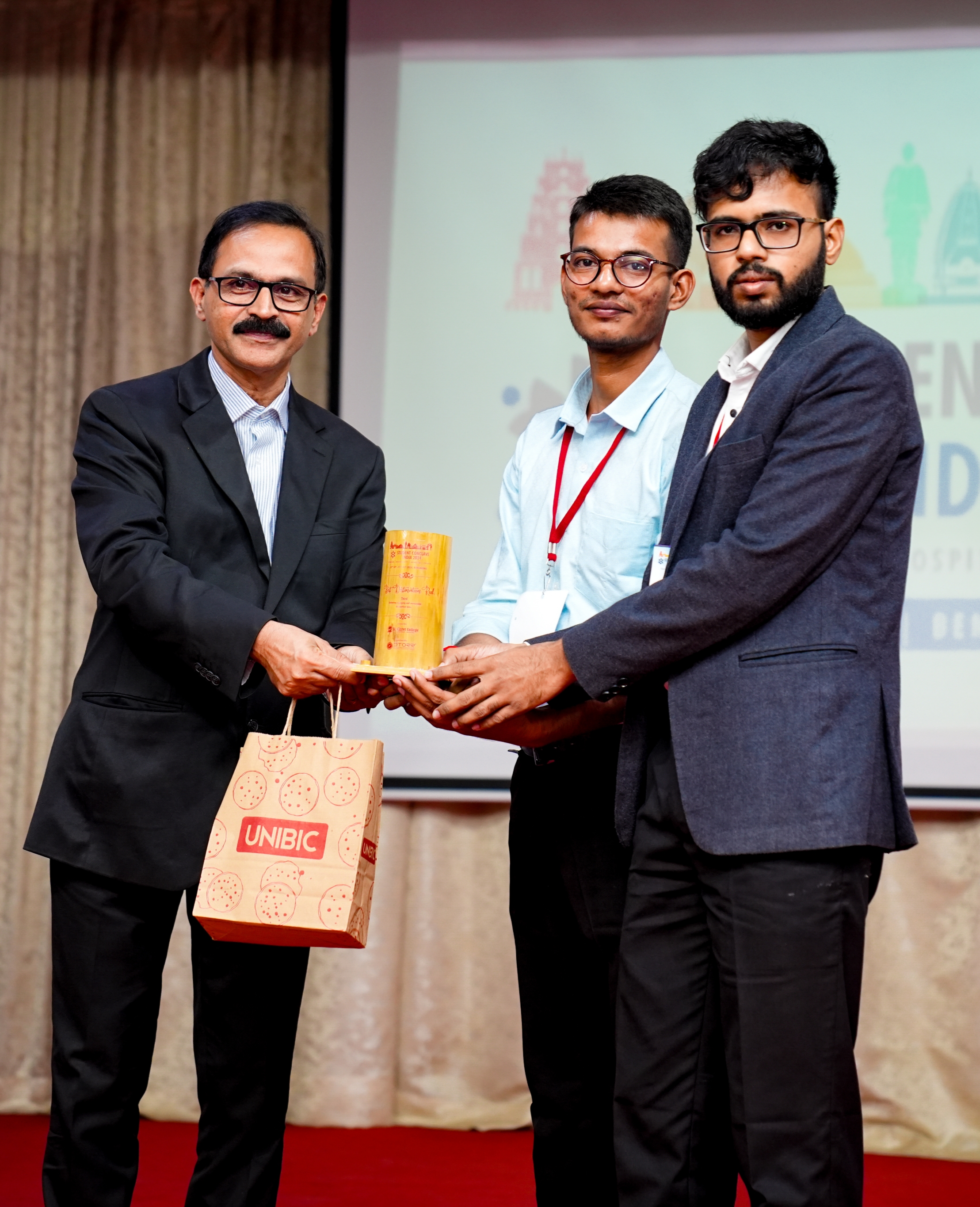 student-conclave-award-ceremony.jpg
